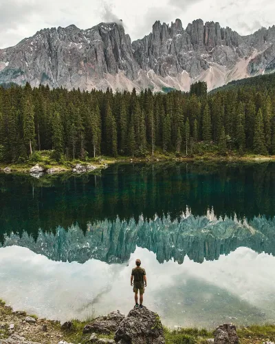 Joshua earle p21 Z By Hg RWI unsplash